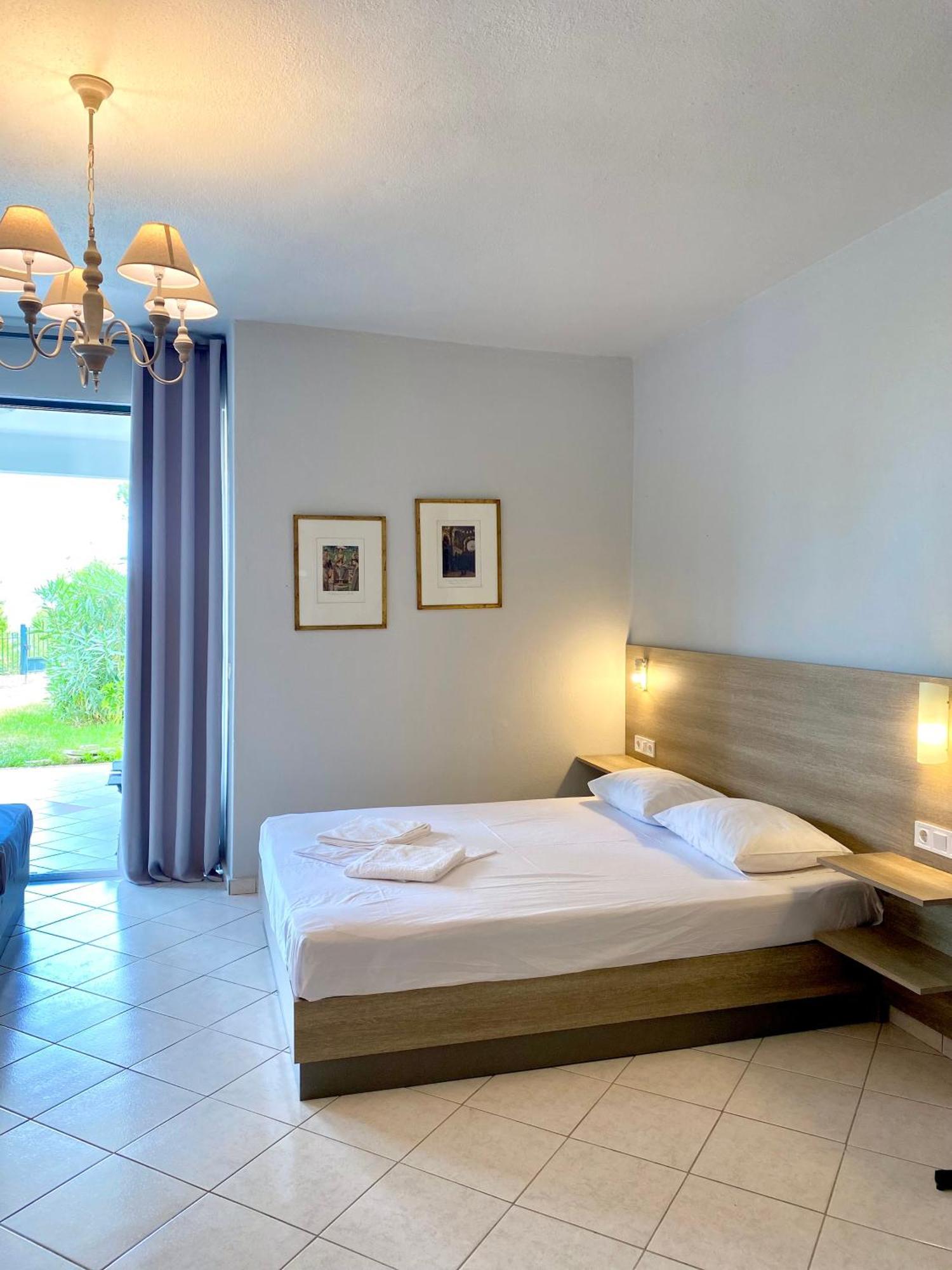 Appartamento Rita Sea View Kallithea  Esterno foto